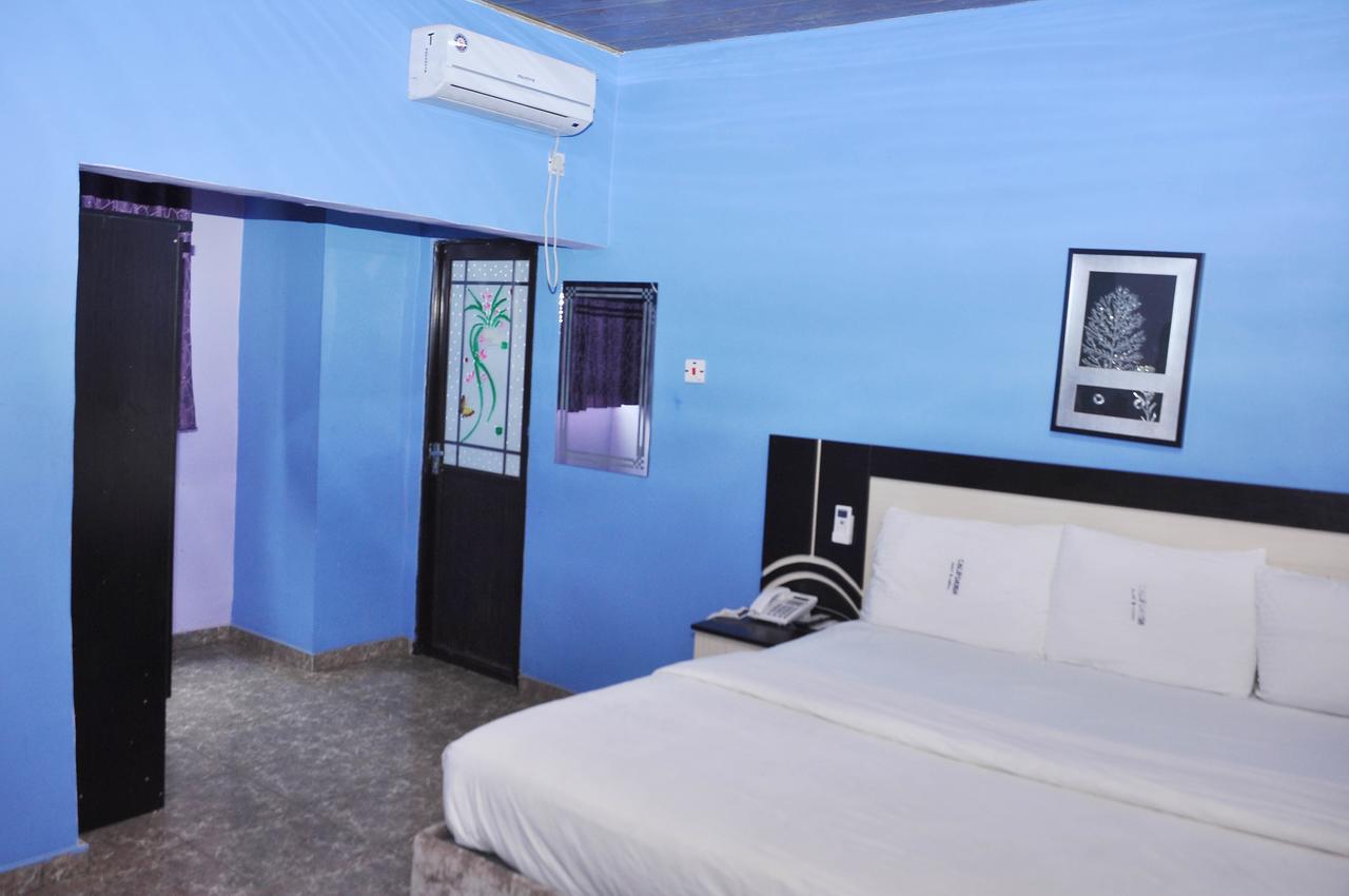 California Garden, Hotel & Suites Onitsha  Exterior photo
